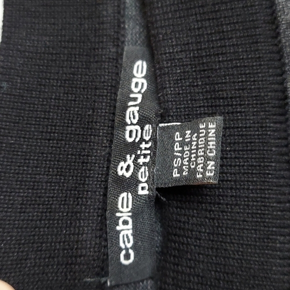 Cable and Gauge Black and Gray Sweater - Picture 4 of 5